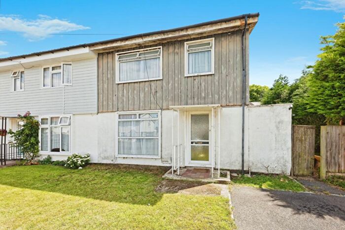 3 Bedroom Semi Detached House For Sale In Shelley Avenue, Canterbury, Kent, CT1