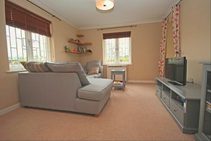 2 Bedroom Flat To Rent In Carrara Wharf, Fulham, SW6