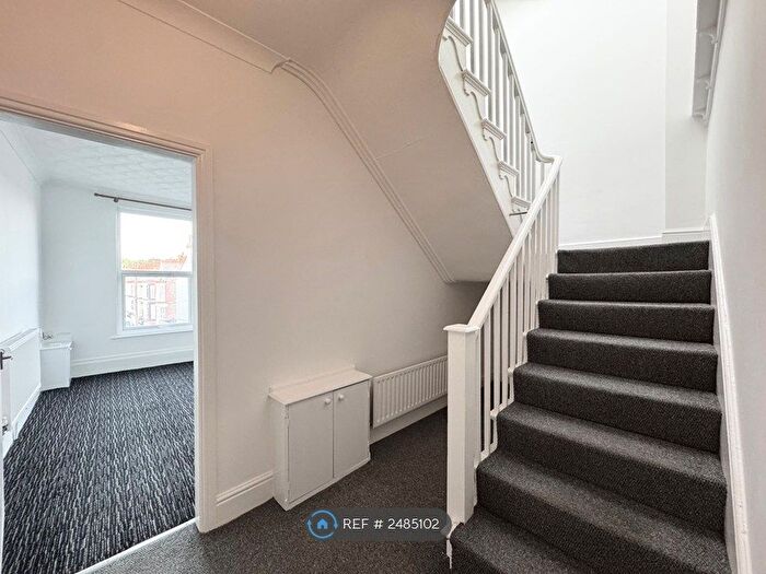 2 Bedroom Flat To Rent In Victoria Road, Tuebrook, Liverpool, L13