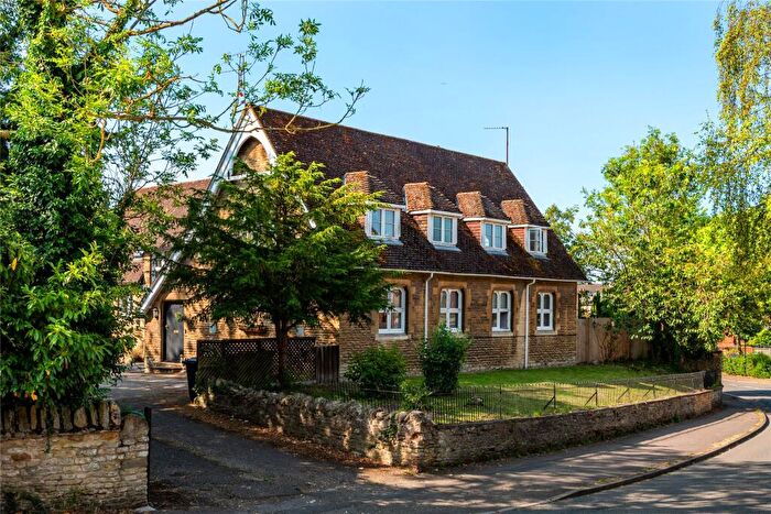 4 Bedroom House For Sale In Church Street, Burton Latimer, Kettering, Northamptonshire, NN15