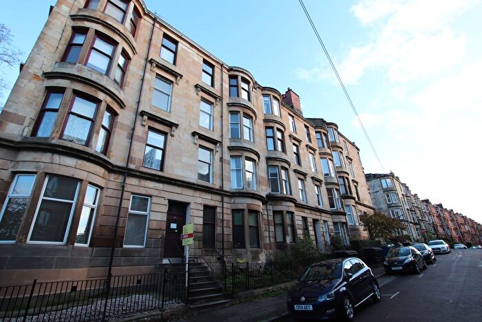 2 Bedroom Flat To Rent In / White Street, Partick, G11