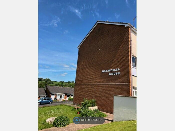 2 Bedroom Maisonette To Rent In Balmoral House, Barnstaple, EX31