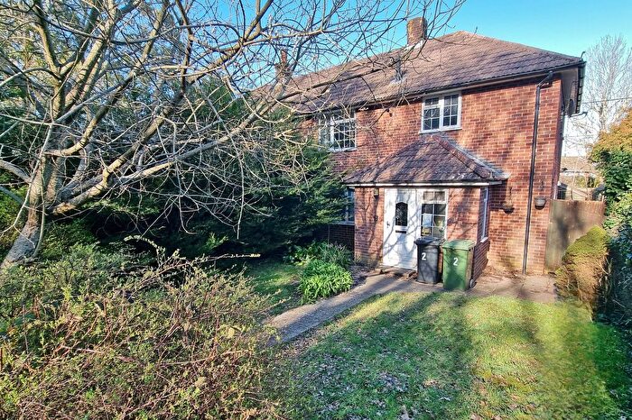 3 Bedroom Semi-Detached House For Sale In Manor Lodge Road, Rowlands Castle, PO9