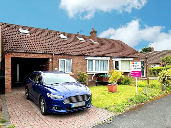 4 Bedroom Semi-Detached Bungalow For Sale In Manor Drive, North Duffield, Selby, YO8