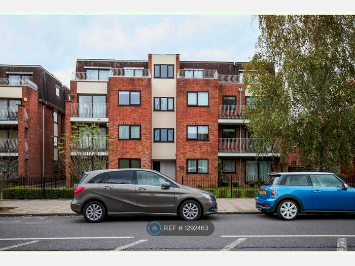 1 Bedroom Flat To Rent In Haven Court, Beckenham BR3