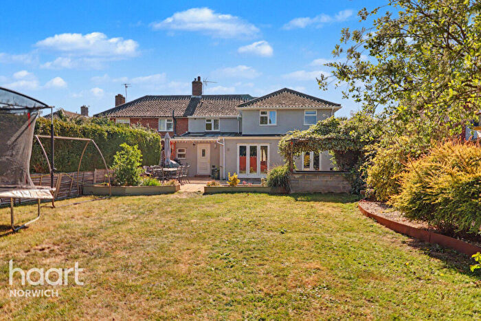 4 Bedroom Semi-Detached House For Sale In Tills Road, Norwich, NR6