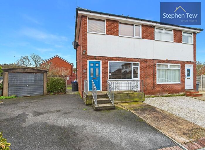 3 Bedroom Semi Detached House For Sale In Moss Bank Place, Blackpool, FY4