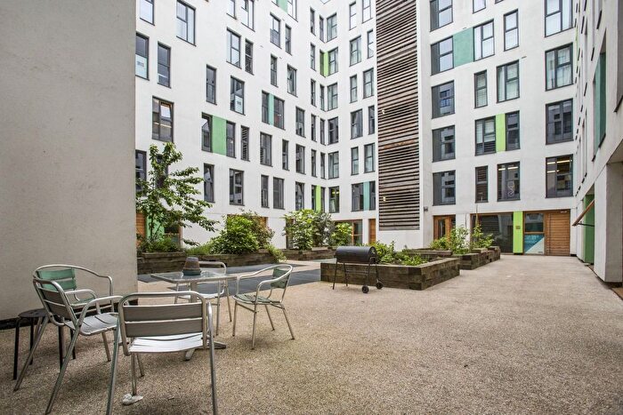 1 Bedroom Property To Rent In Greenhouse, Leeds, LS11