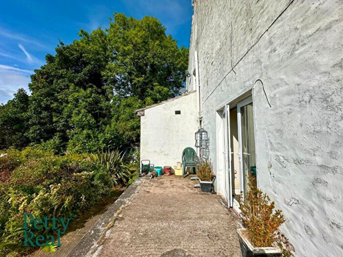 2 Bedroom Terraced House For Sale In Wilkinson Street, Higham, BB12