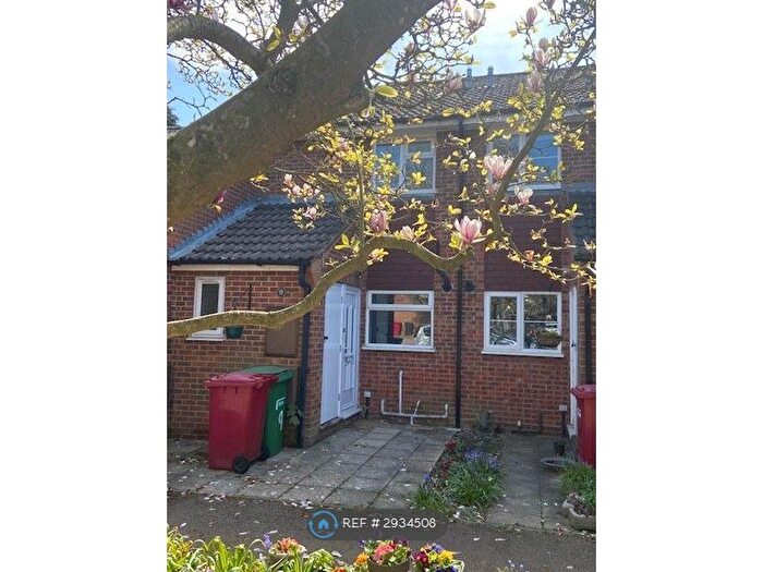 2 Bedroom Terraced House To Rent In St. Michaels Court, Burnham, SL2