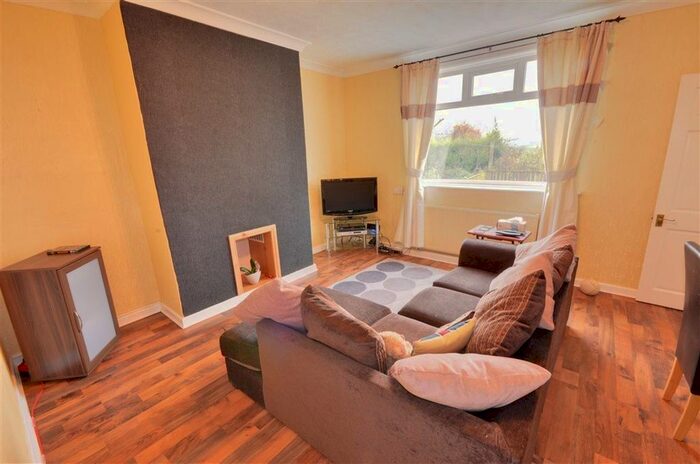 3 Bedroom Terraced House To Rent In Newstead View, Fitzwilliam, WF9