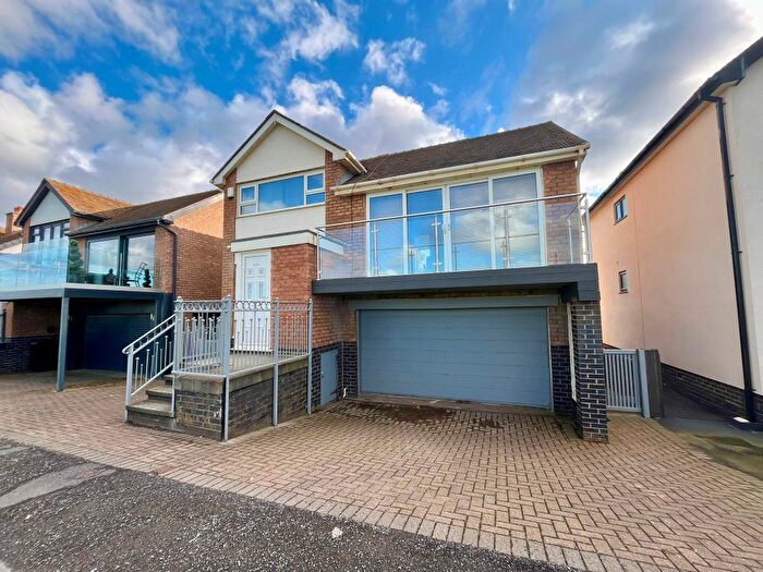 3 Bedroom Detached House To Rent In Queens Promenade, Lancashire, FY5