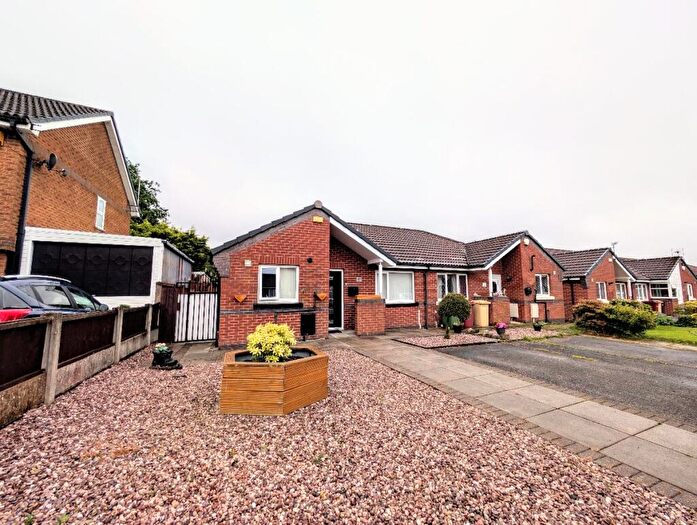 2 Bedroom Bungalow For Sale In Highfield Drive, Farnworth, Bolton, BL4