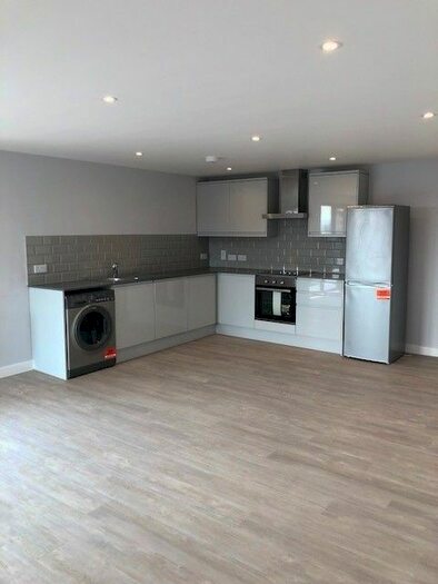 3 Bedroom Flat To Rent In London Road, London HA9