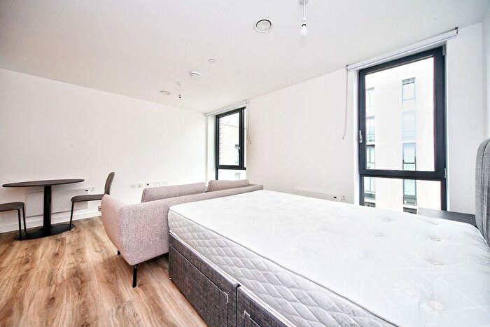 Studio To Rent In Studio Apartment In Viva Court, Kimpton Road, Luton, LU2