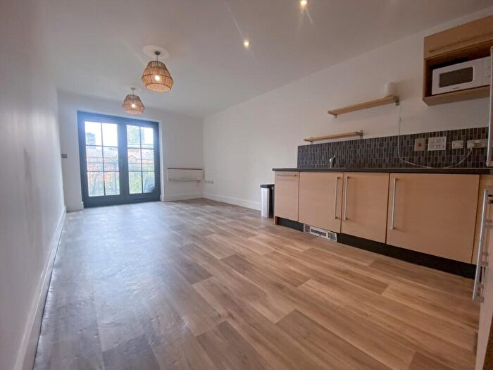 2 Bedroom Apartment To Rent In Home, Chapeltown Street, Manchester, M1