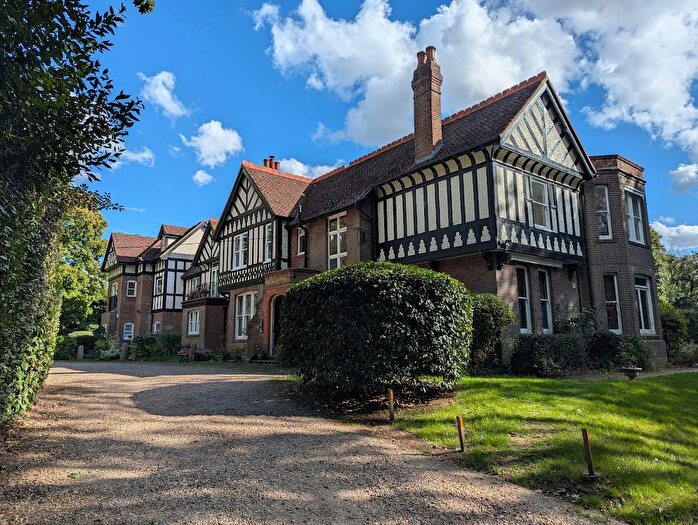 2 Bedroom Flat For Sale In Buckingham Road, Winslow, Buckinghamshire, MK18
