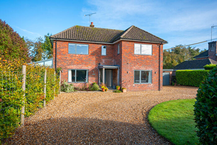 3 Bedroom Detached House For Sale In Lawrence Lane, North Gorley, Fordingbridge, Hampshire, SP6