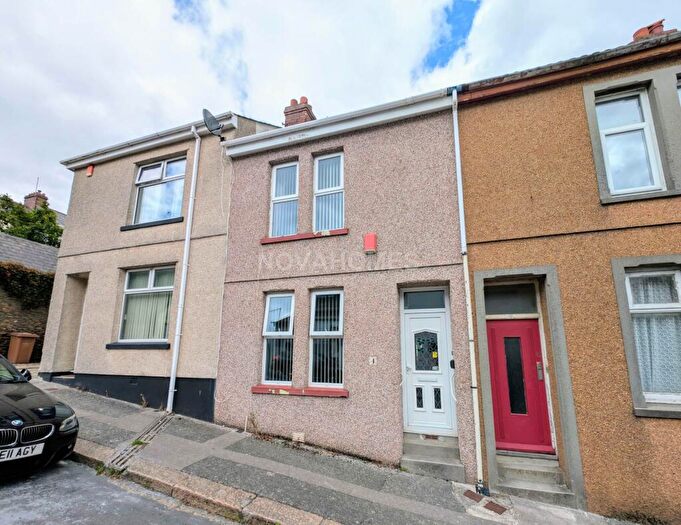 2 Bedroom Terraced House For Sale In Keyham Street, Weston Mill, PL5