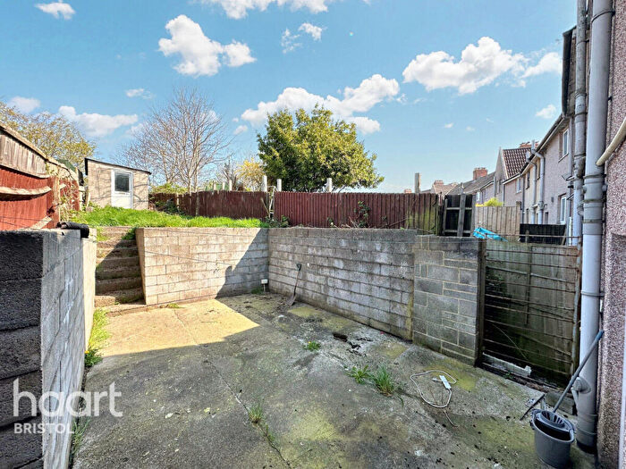 3 Bedroom Terraced House For Sale In Barrow Hill Crescent, Bristol, BS11