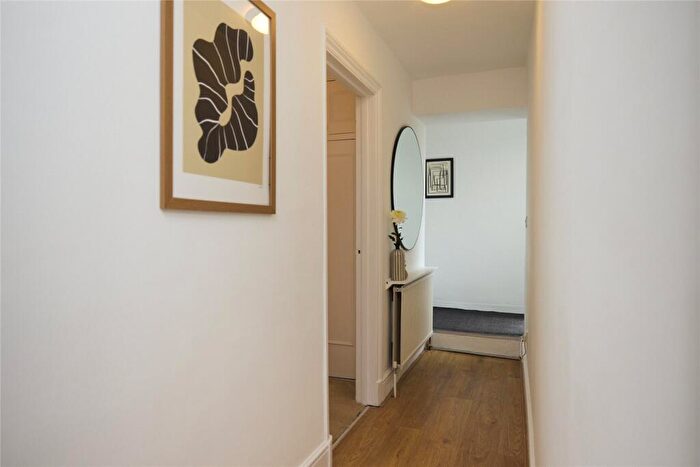 2 Bedroom Apartment To Rent In Carlton Hill, London, NW8