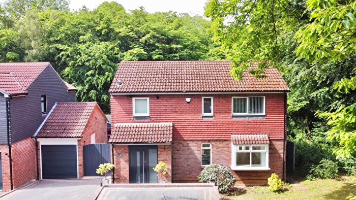 4 Bedroom Detached House For Sale In Hurst Hill, Walderslade, ME5