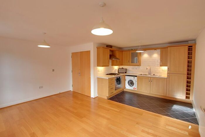 2 Bedroom Flat To Rent In Conigre Square, Trowbridge, BA14
