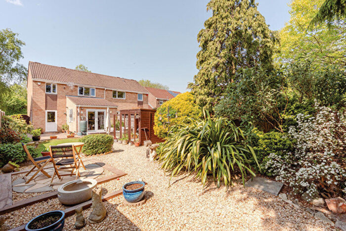 3 Bedroom Semi-Detached House For Sale In Falcon Close, Patchway, Bristol, Gloucestershire, BS34