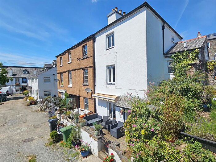 4 Bedroom End Of Terrace House For Sale In The Quay, Calstock, PL18
