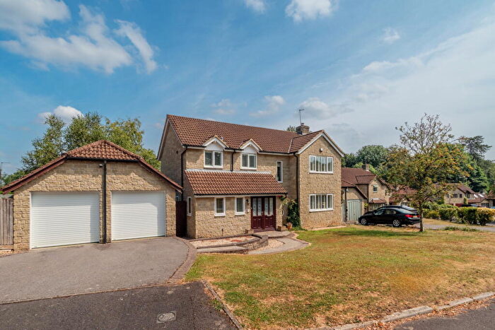 4 Bedroom Detached House For Sale In Claremont Gardens, Hallatrow, Bristol, BS39