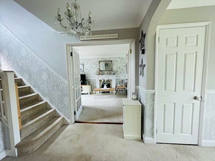 4 Bedroom Detached House For Sale In Lower Cross Road, Barnstaple, EX31
