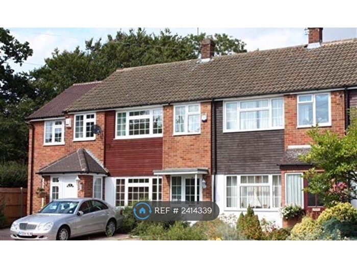 3 Bedroom Terraced House To Rent In Stubbs End Close, Amersham, HP6