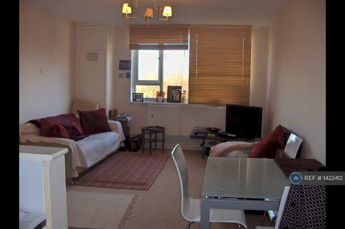 1 Bedroom Flat To Rent In Westcombe Park Road, London, SE3