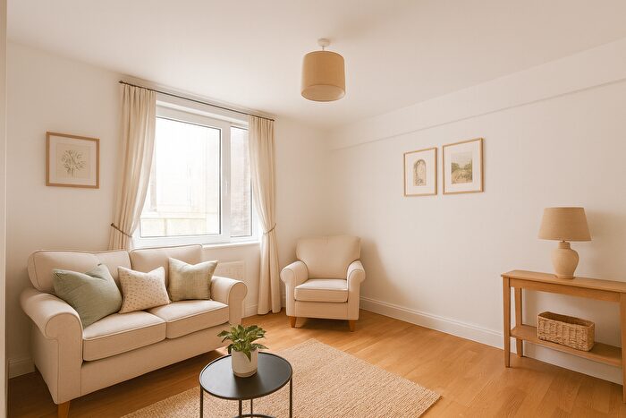 1 Bedroom Flat To Rent In Sloane Avenue, London, SW3