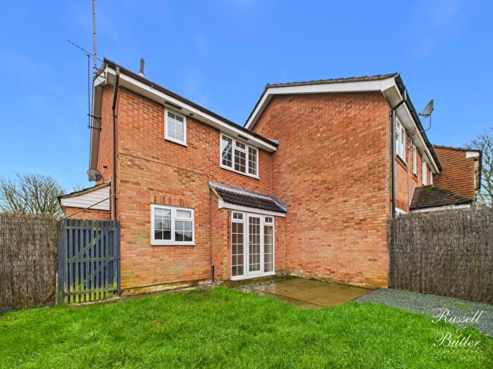 1 Bedroom Terraced House For Sale In Small Crescent, Buckingham, Buckinghamshire, MK18