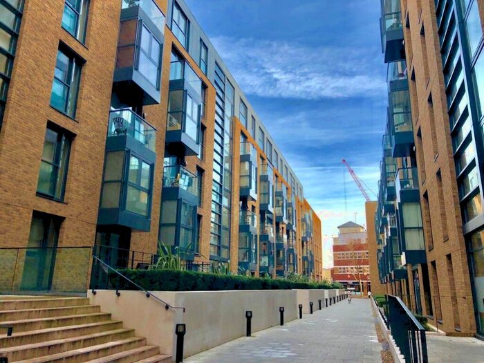 1 Bedroom Apartment To Rent In Southside, St. John's Walk, Birmingham, West Midlands, B5