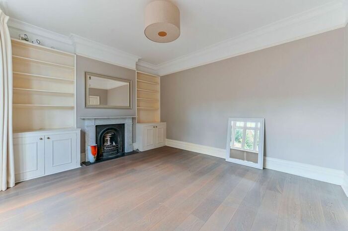 5 Bedroom Semi-Detached House To Rent In Kenilworth Avenue, Wimbledon Park, London, SW19