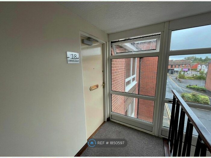 2 Bedroom Flat To Rent In Stocks Court, Poulton-Le-Fylde, FY6