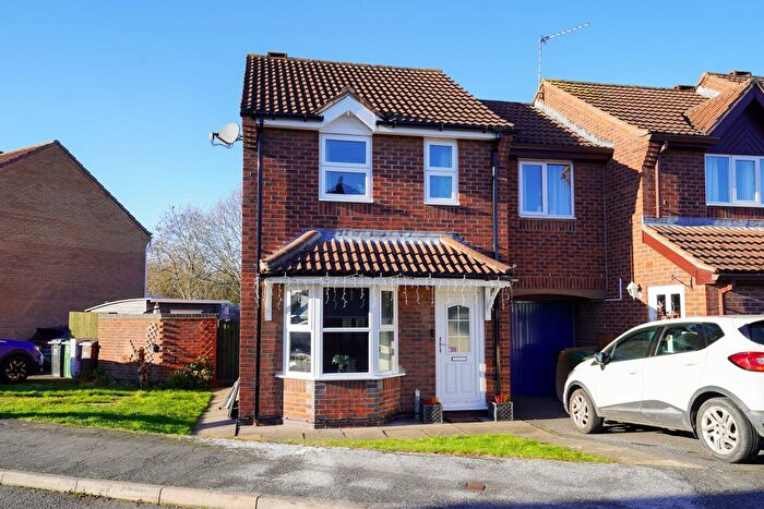 2 Bedroom End Terrace House For Sale In Curlew Close, Syston, Leicester, Leicestershire, LE7