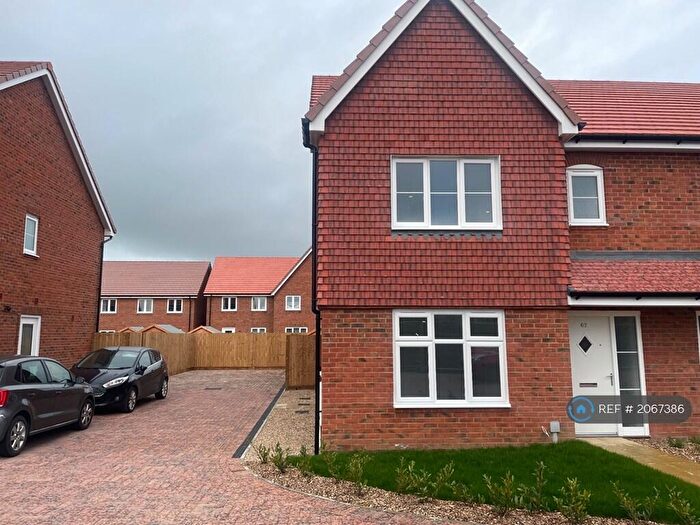 3 Bedroom Semi-Detached House To Rent In Trinder Road, Wokingham, RG41