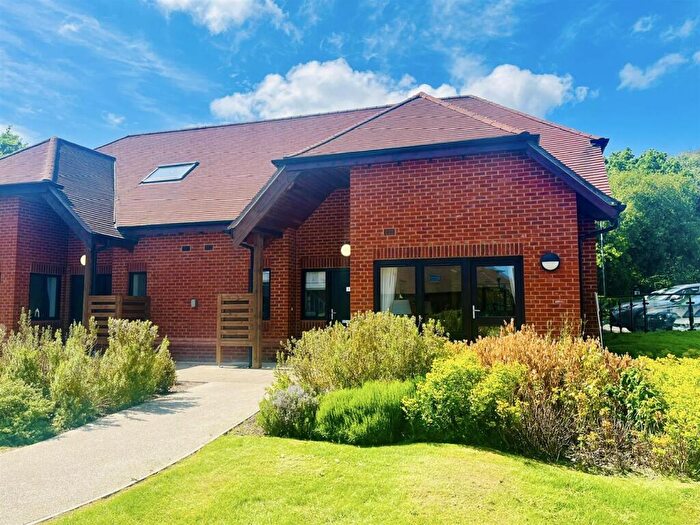 3 Bedroom Retirement Property For Sale In Friary Meadow, Titchfield, PO15