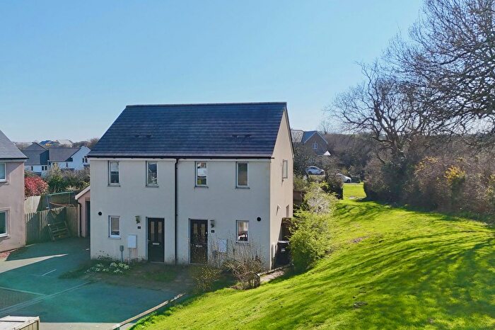 2 Bedroom Semi-Detached House For Sale In Hillhead Rise, Falmouth, TR11