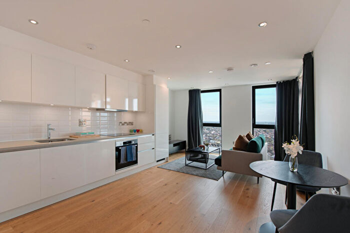 1 Bedroom Apartment To Rent In Montrose Crescent, Stretford, Wembley, HA0