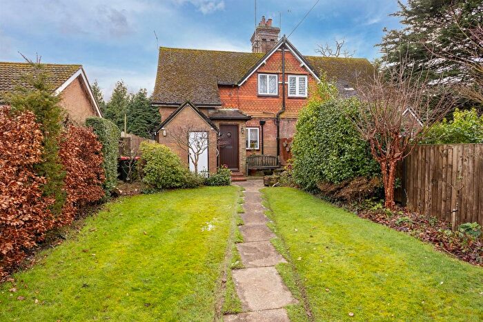 2 Bedroom Property For Sale In Turners Hill Road, Pound Hill, RH10