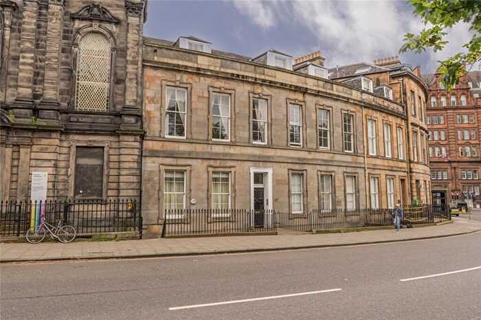 2 Bedroom Flat For Sale In B Castle Terrace, Edinburgh, EH1