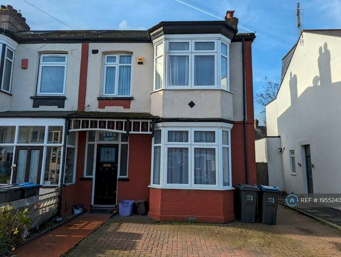 3 Bedroom End Of Terrace House To Rent In Framfield Road, Mitcham, CR4