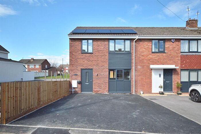 3 Bedroom Terraced House For Sale In Cornish Walk, Stockwood, Bristol, BS14