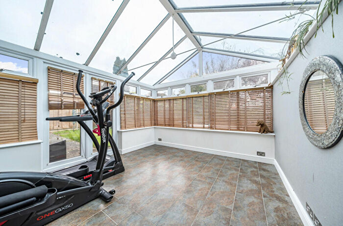 4 Bedroom Detached House For Sale In Sword Gardens, Rushy Platt, Swindon, SN5