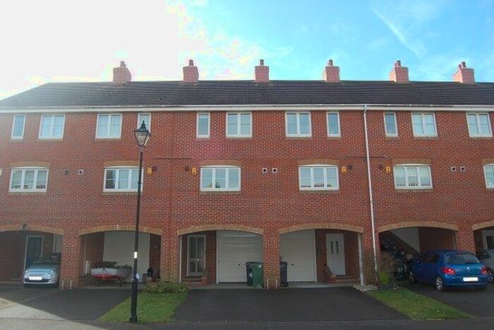 3 Bedroom Terraced House To Rent In Phoenix Drive, Eastbourne, BN23