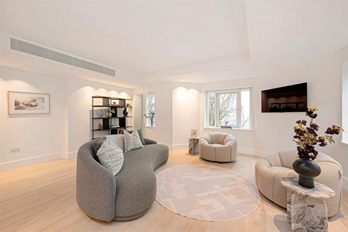 4 Bedroom Apartment For Sale In Parkwood Point, St John's Wood, NW8